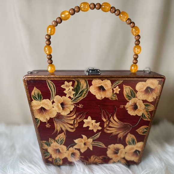 Floral Wooden Handbag with Beaded Handle - Picture 7 of 13